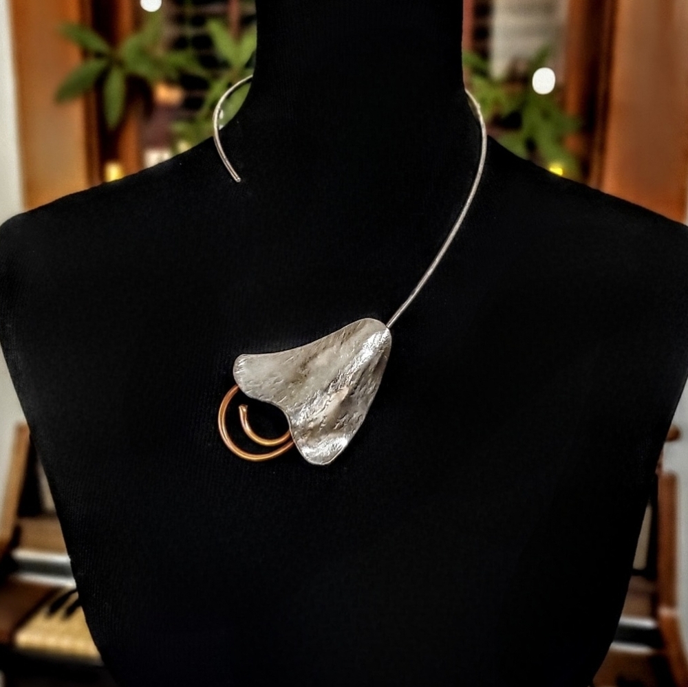 Vintage Mid Century Modernist Calla Lilly Wrap Necklace
